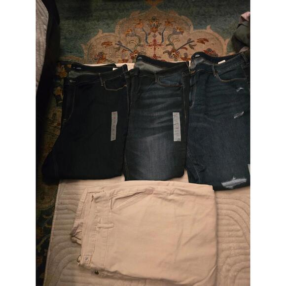 Jeans - Picture 1 of 5